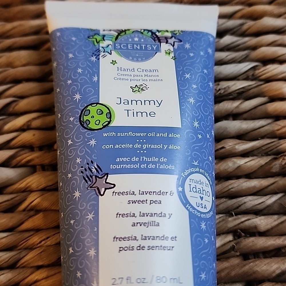 Scentsy Jammy Time hand cream 2.7 fl oz - Picture 2 of 5